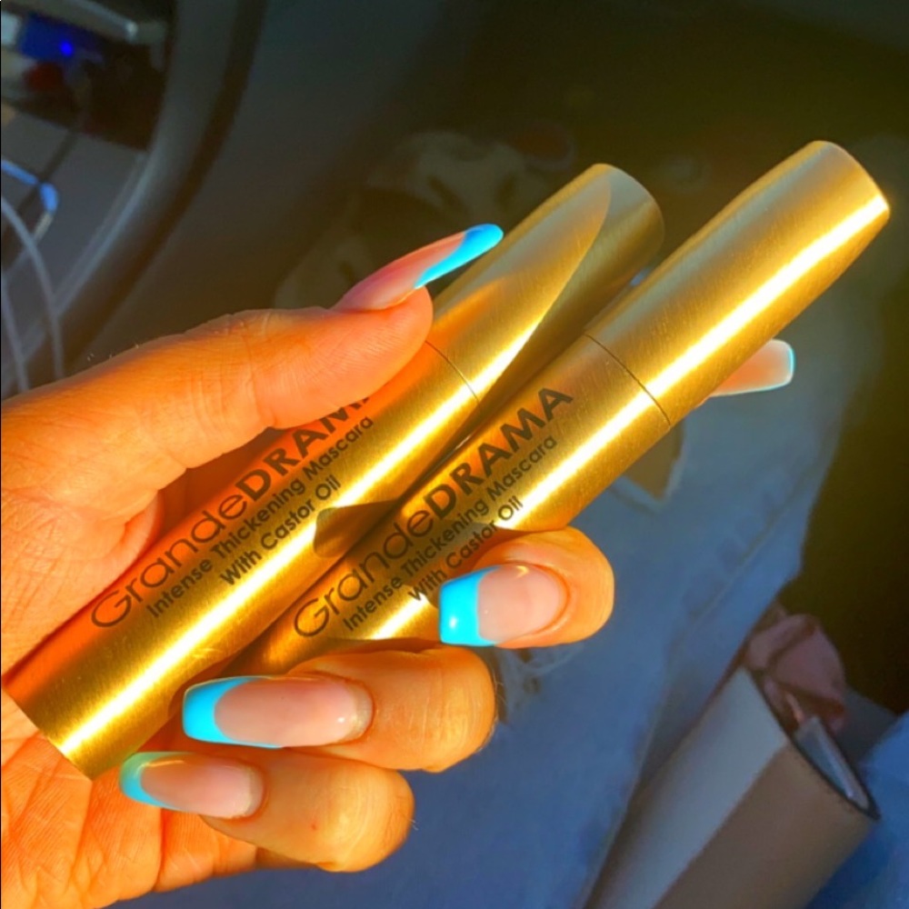 grande drama mascaras brand new!!